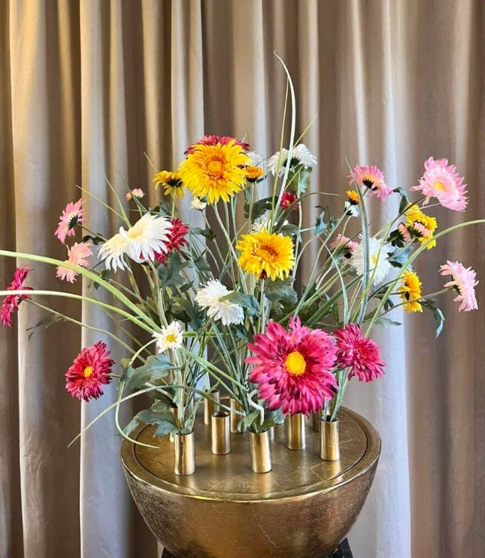 Hos Barbara møder du et stort udvalg af kunstige blomster