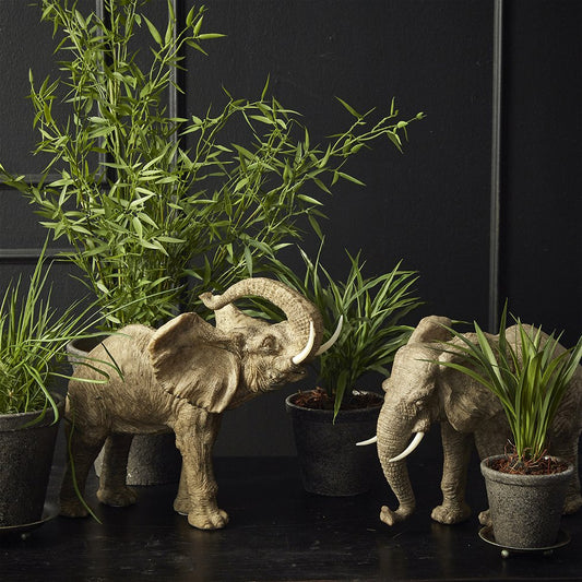 Speedtsberg Elefant Stående i Polyresin 31x38 cm