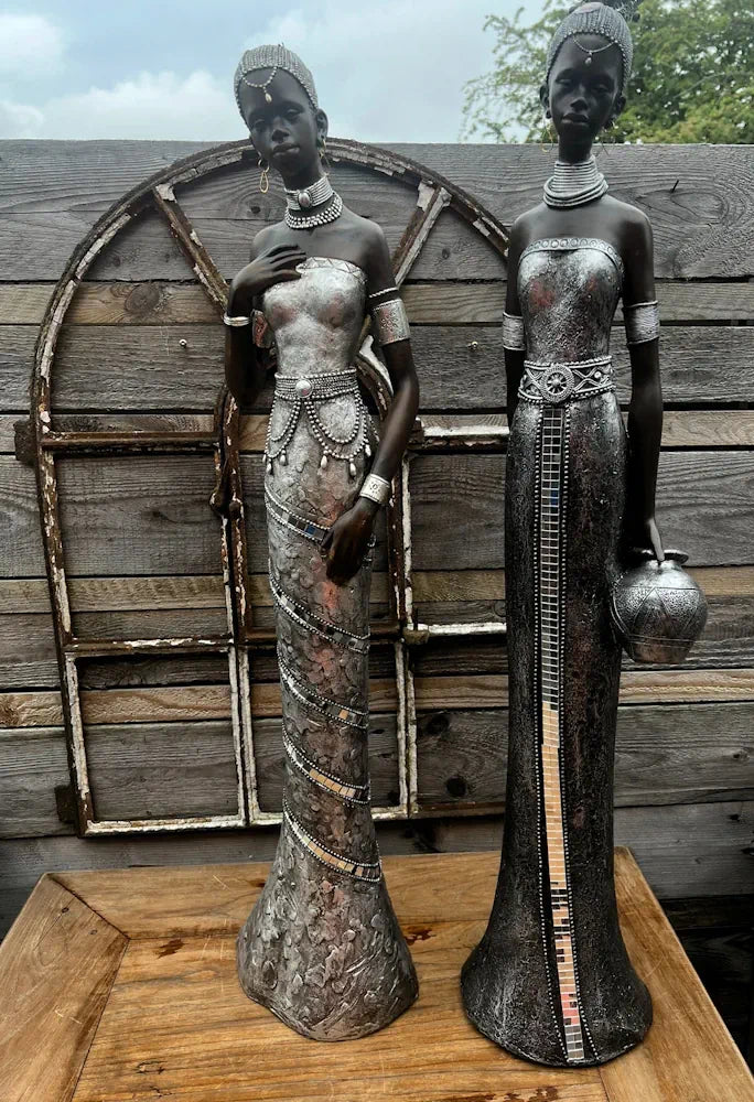 Brugskunst By DT - Afrikansk Dame Statue i Sølv med krukke - H91 cm