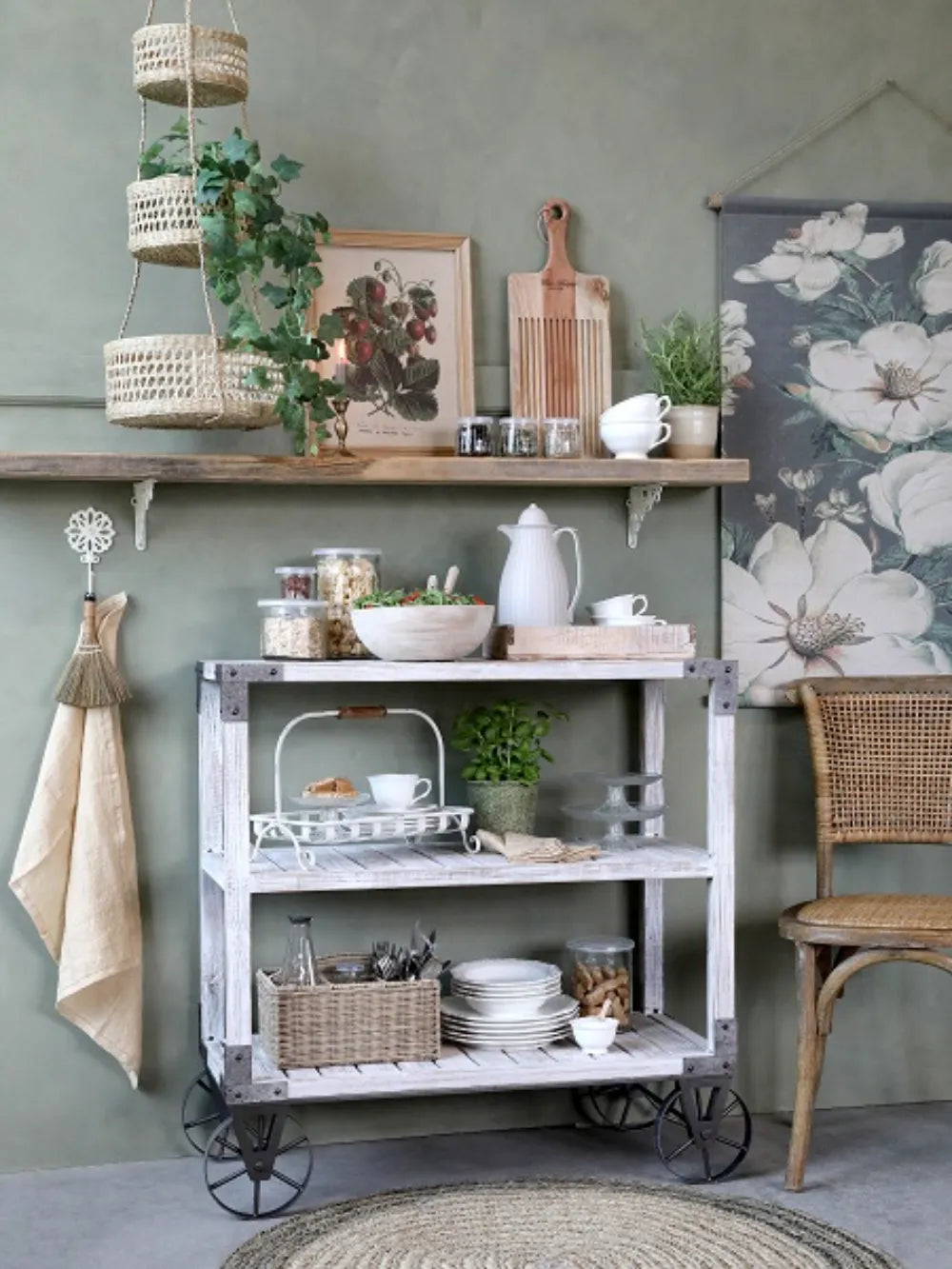 Chic Antigue - Anretterbord på hjul m. 2 hylder