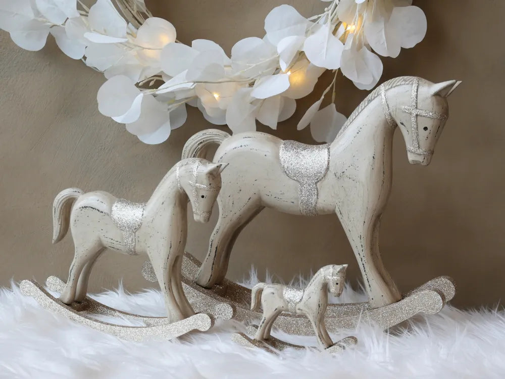 Chic Antique - Gyngehest m. glimmer H23