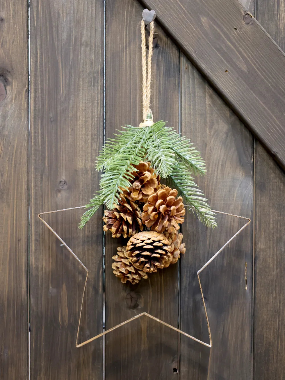 Chic Antique Fleur Stjerne med Kogler og Gran - Rustik Juleudsmykning
