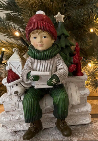 Godtbergsen Dreng på Trappe med Ønskeliste og Juletræ Figur H15,5 cm