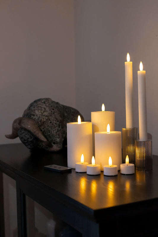 Cozzy 10-Dels LED Lys Sæt i Hvid - Bloklys, Fyrfadslys, Stagelys