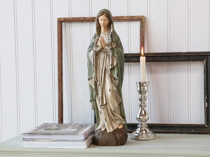 Chic Antique - Madonna with Rosary