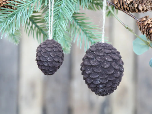 Chic Antique - Fir cone in velor for hanging